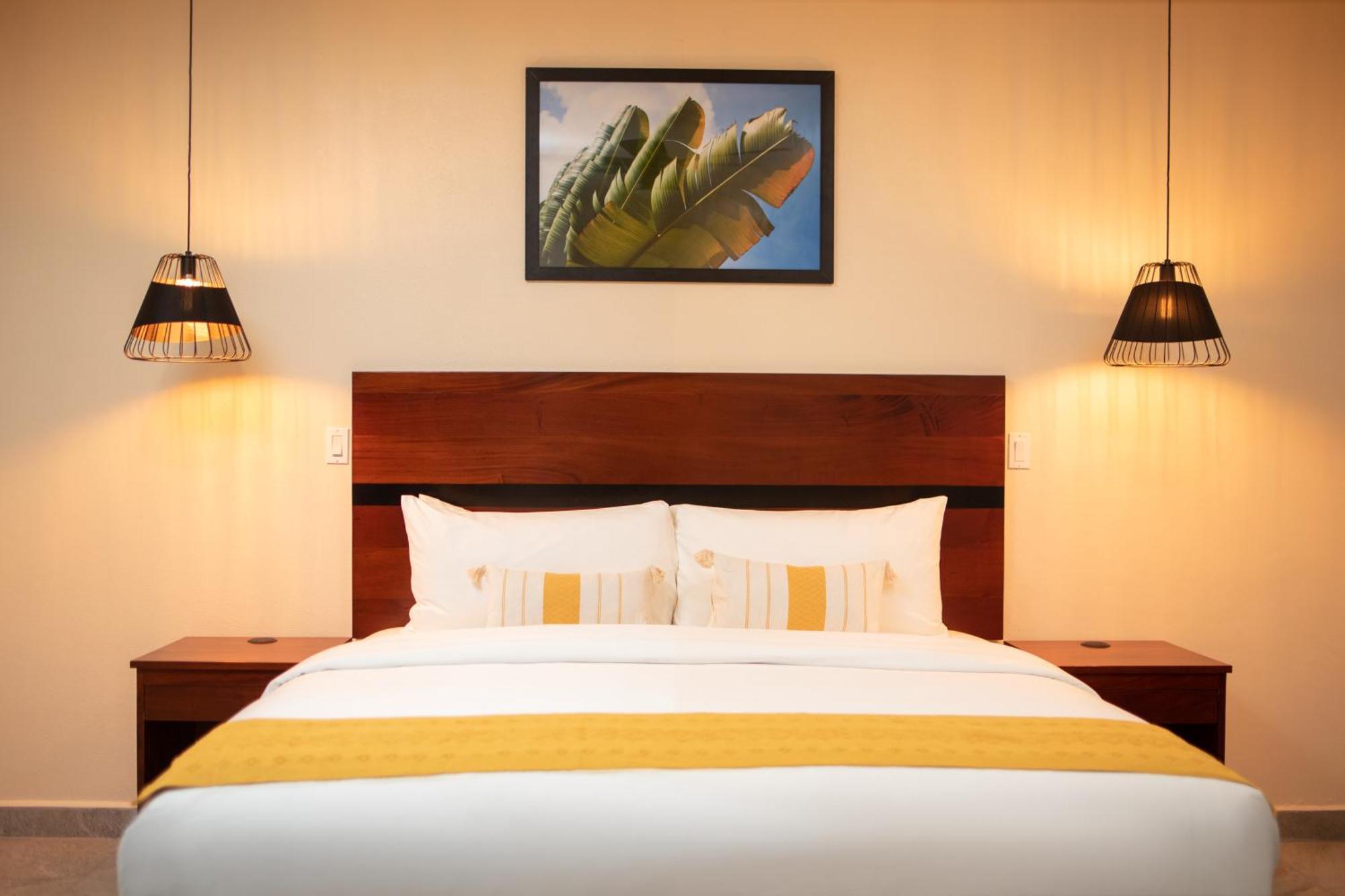 The West House Boutique Hotel San Ignacio Bagian luar foto